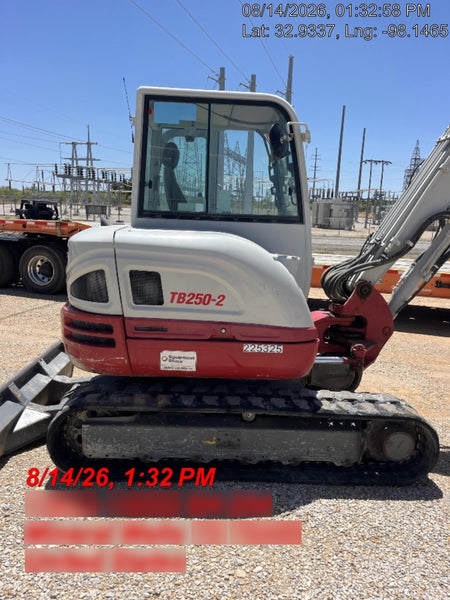 2022 TAKEUCHI TB250-2C