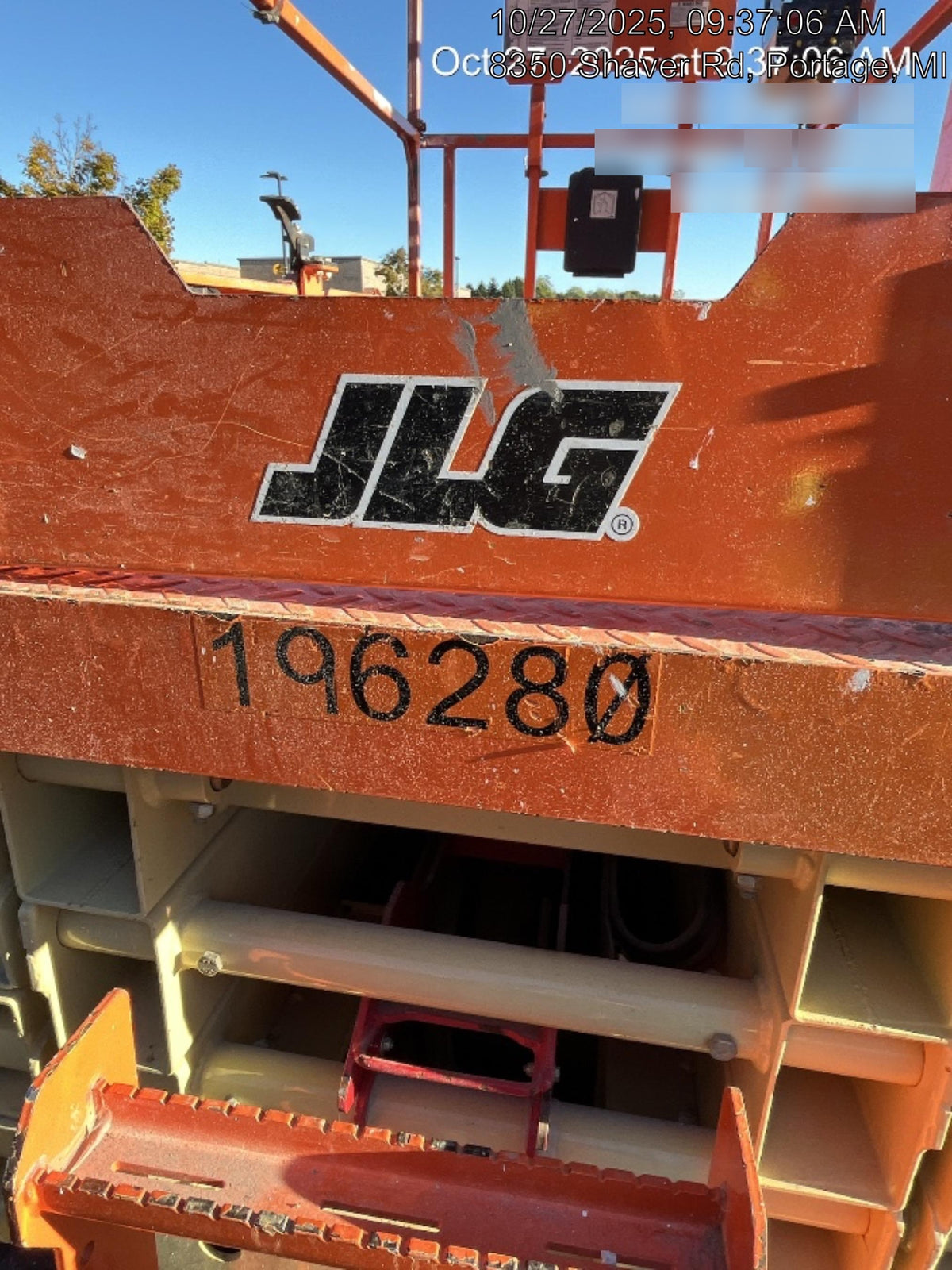 2021 JLG R3246
