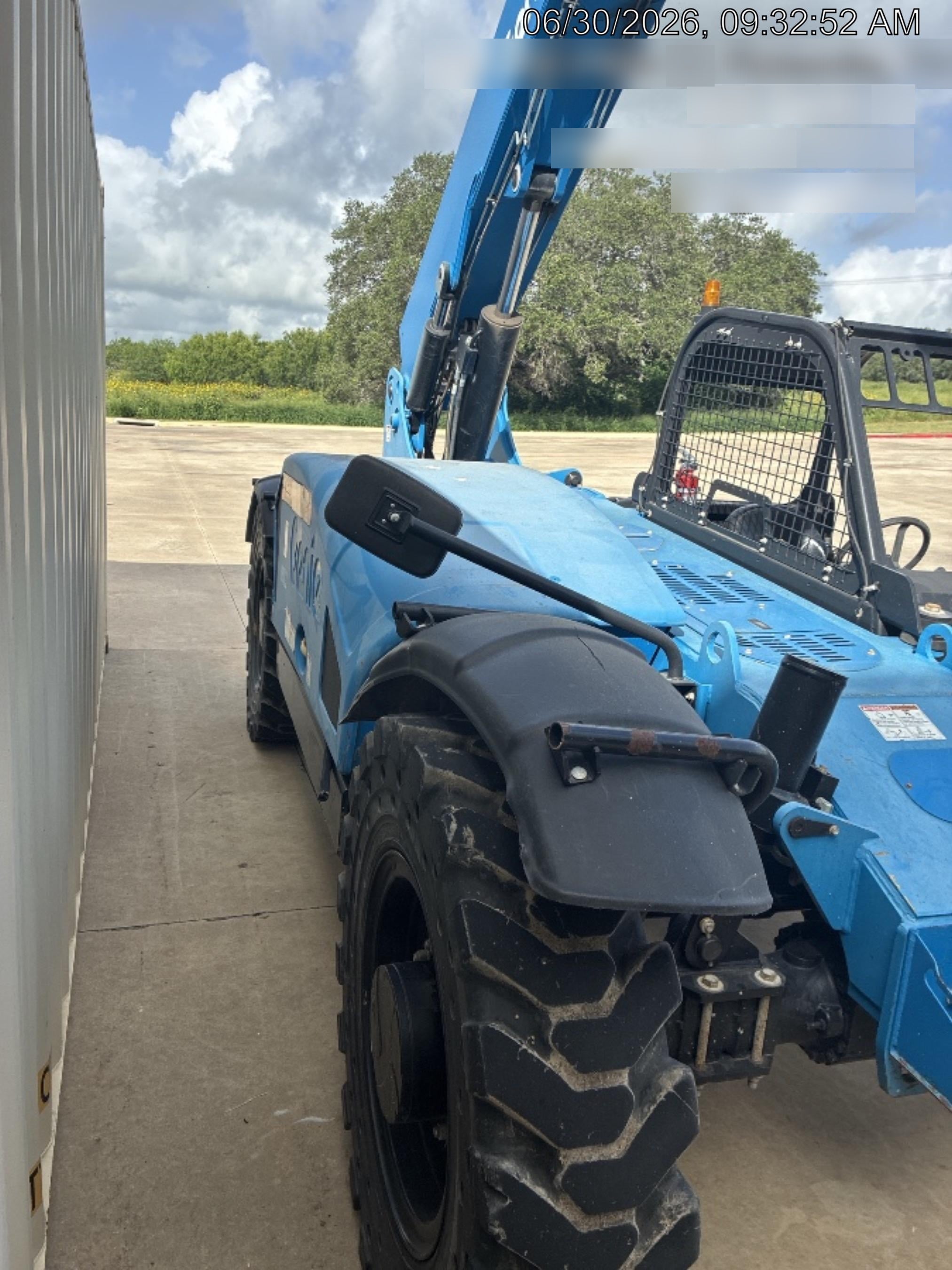 2018 Genie GTH-844 Genie GTH-844 w/ROPS, Work Lights, Solid Tires, RH Cab Mesh, Beacon, 60" Carriage and Forks