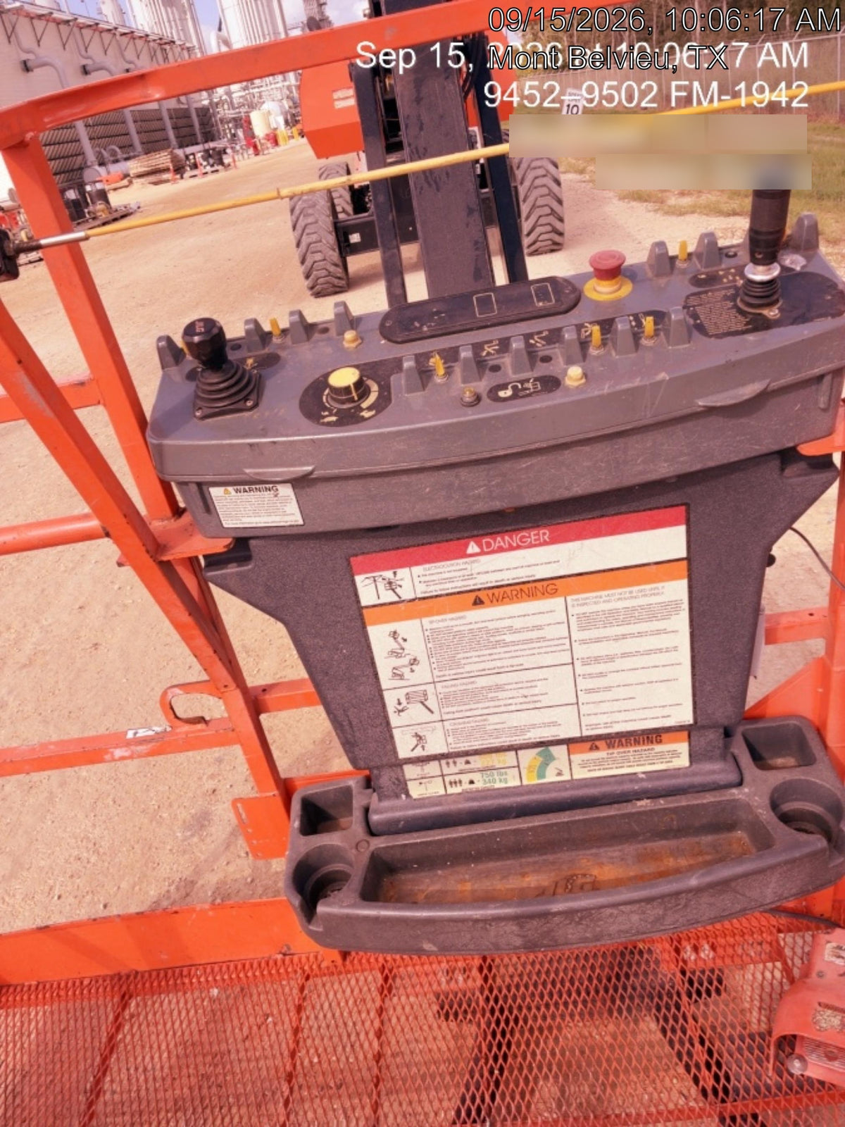 2023 JLG 860SJ