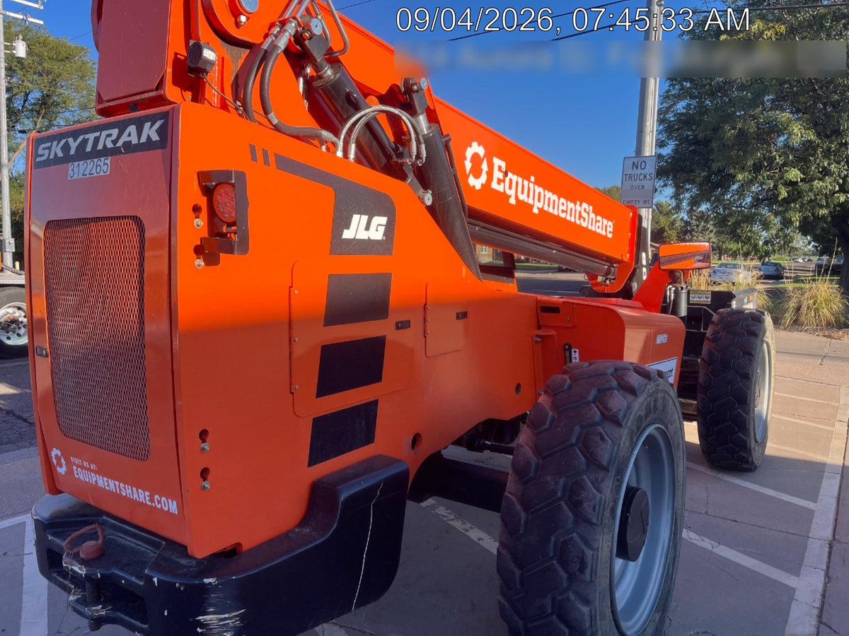 2023 SKYTRAK 8042