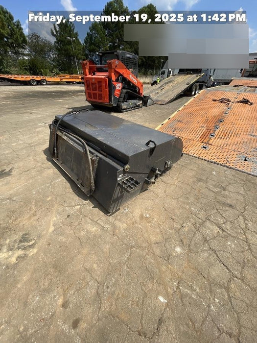 2021 PALADIN Sweepster SB72