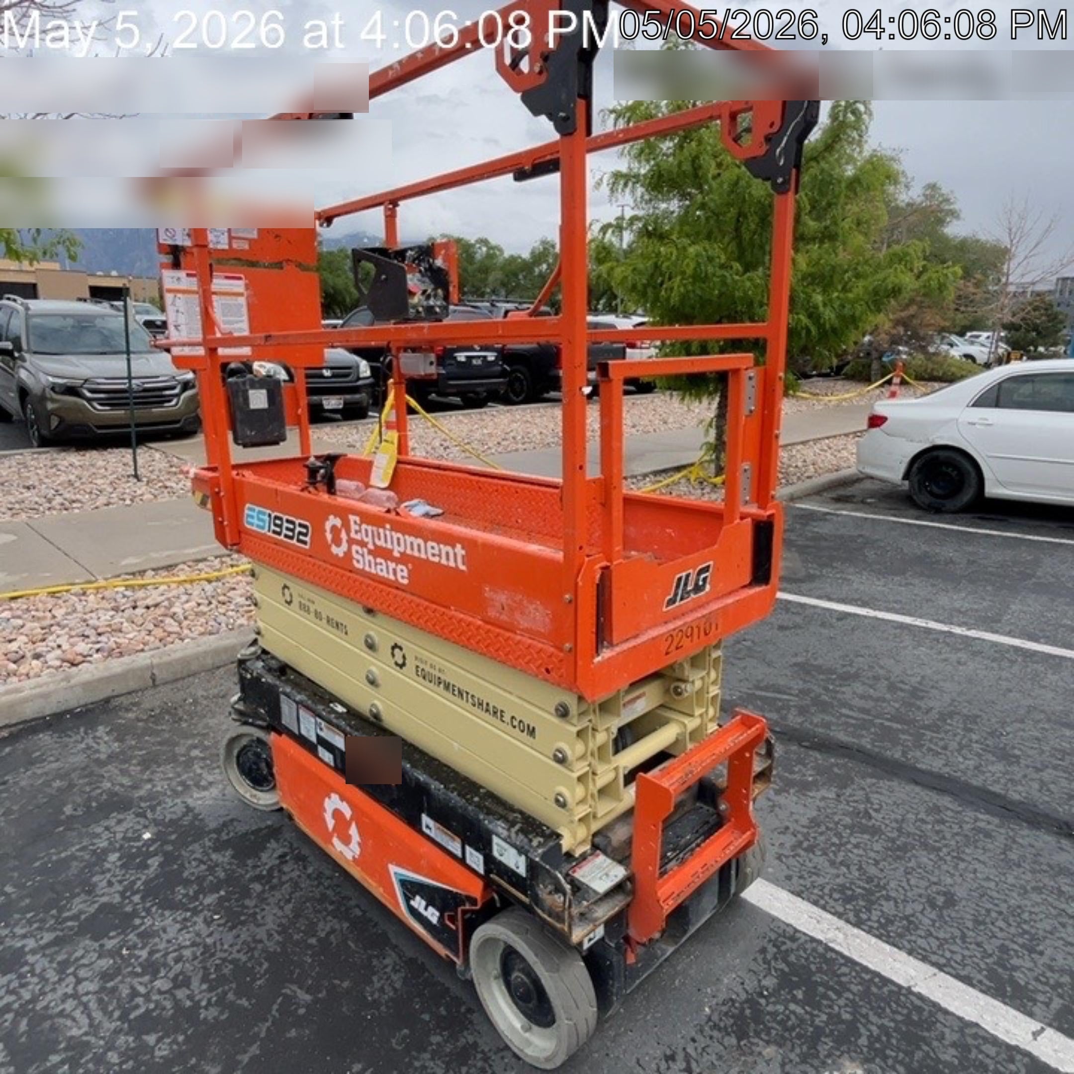2022 JLG ES1932