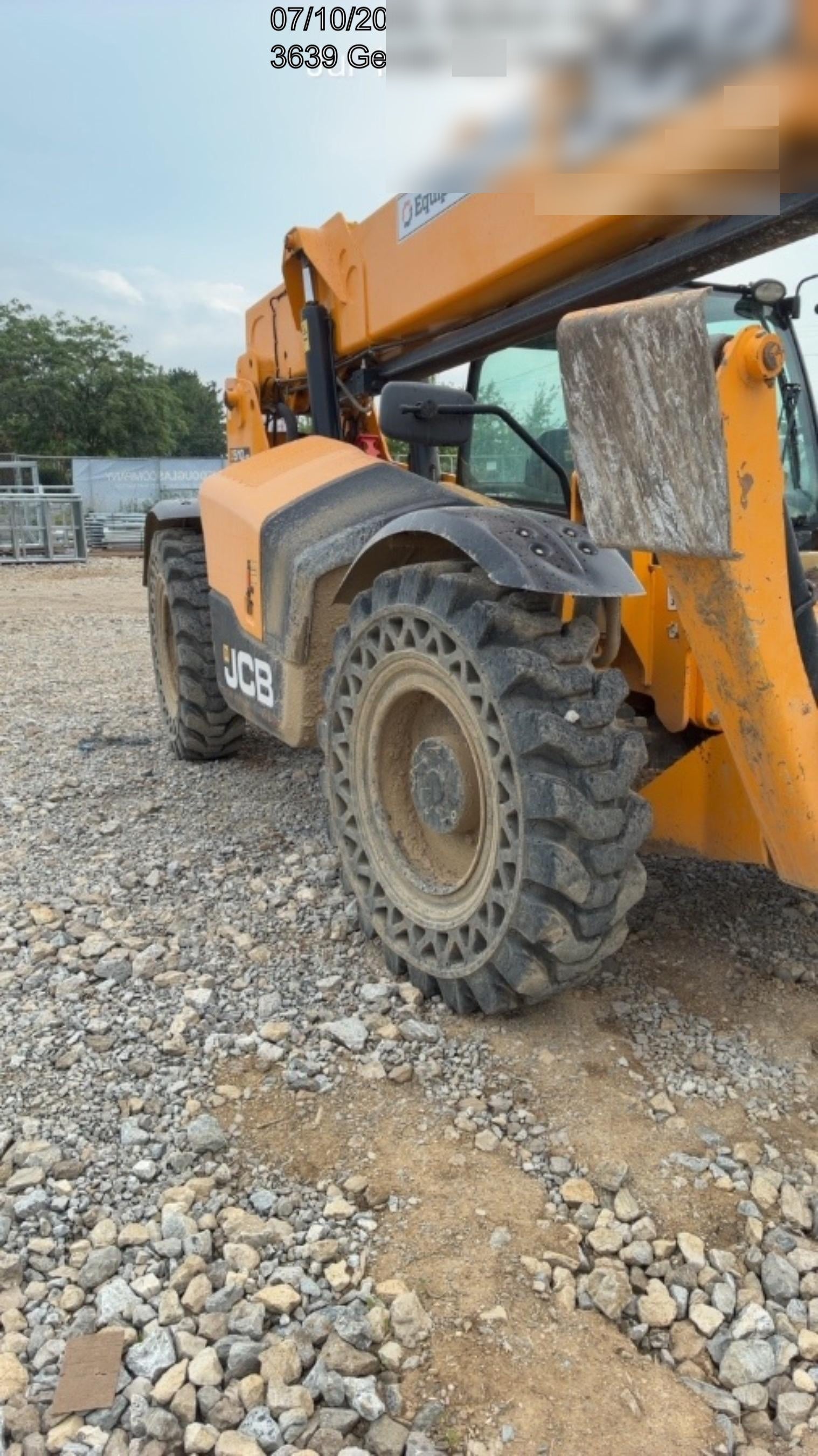 2020 JCB 510-56