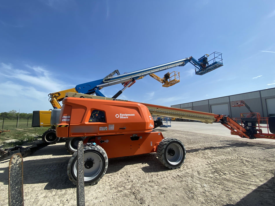 2022 JLG 660SJ