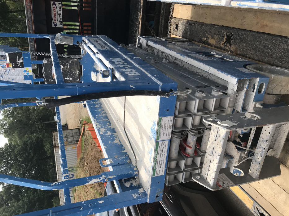 2019 Genie GS-1930 Fixed rails with chain Entry