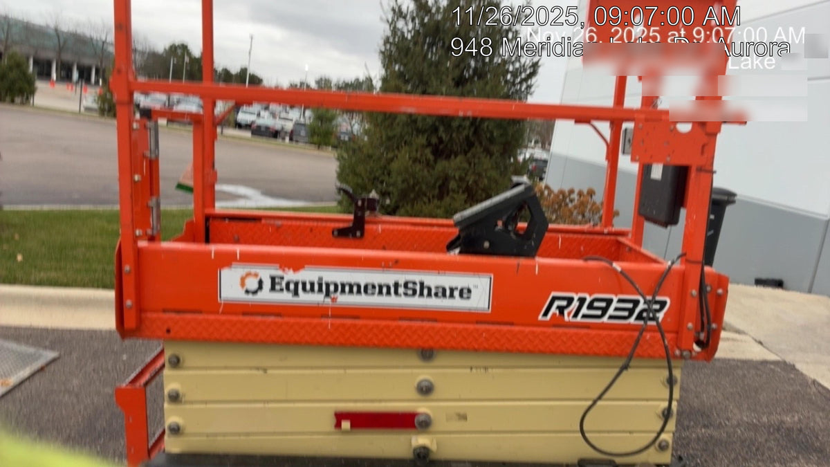 2022 JLG R1932