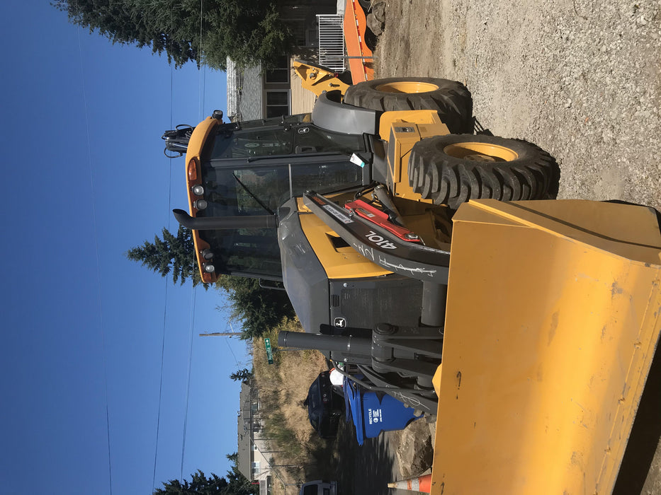 2020 John Deere 410L - Extendable Stick Cab/Heat/Air, 4WD, Extendable Stick, Pilot Controls, 2 Way Hydraulics, TAG Manual QC