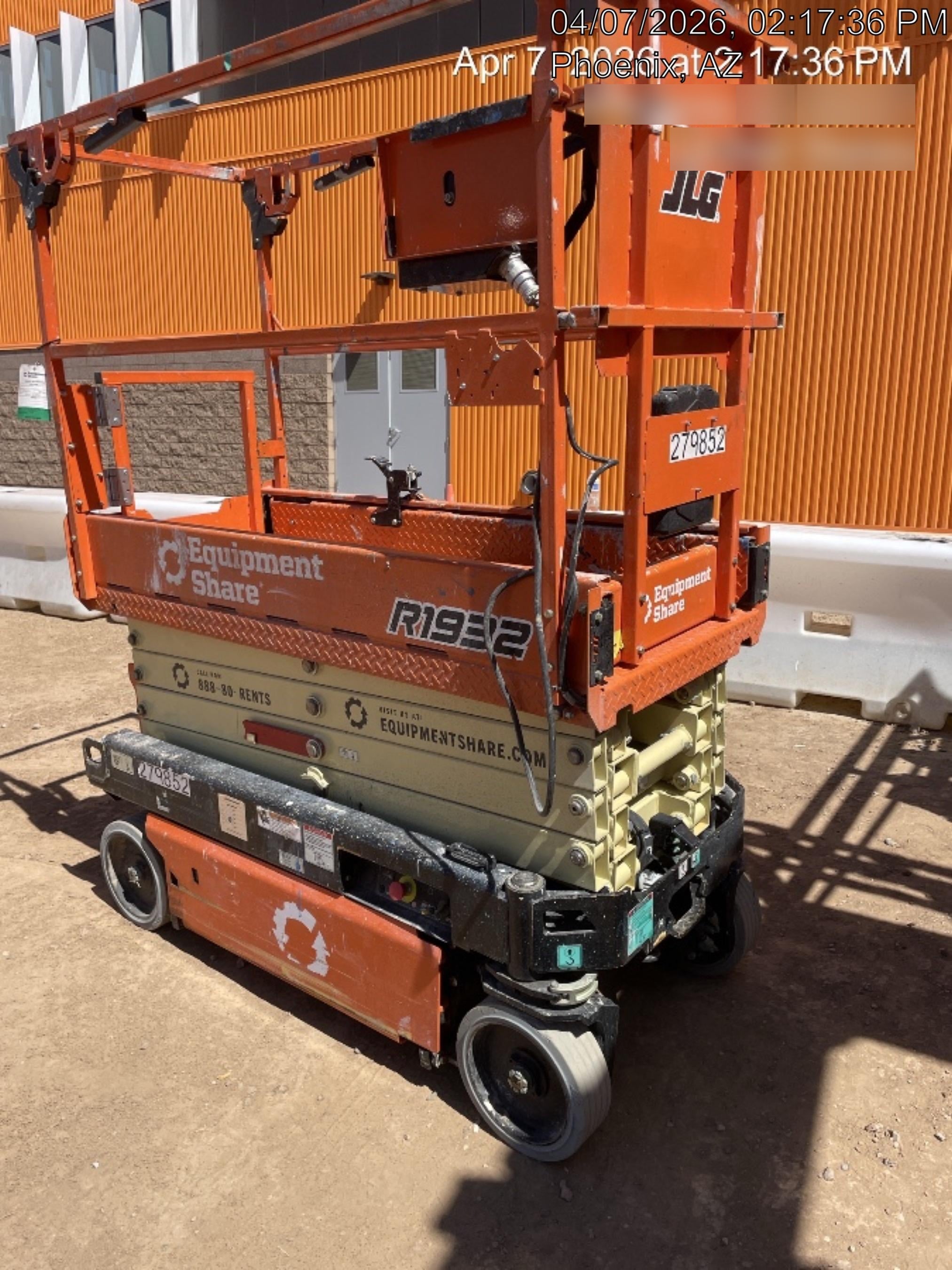 2022 JLG R1932