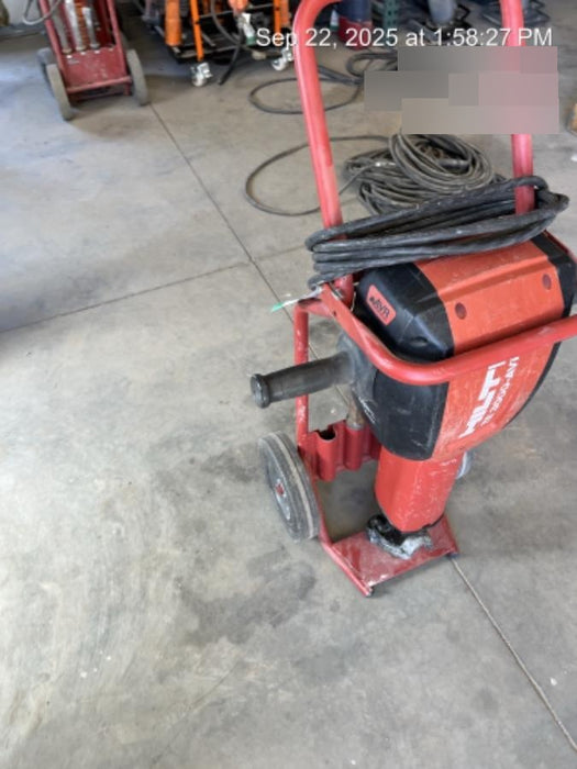 2021 HILTI TE 3000-AVR