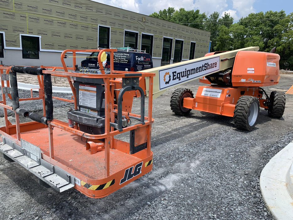 2021 JLG 600S