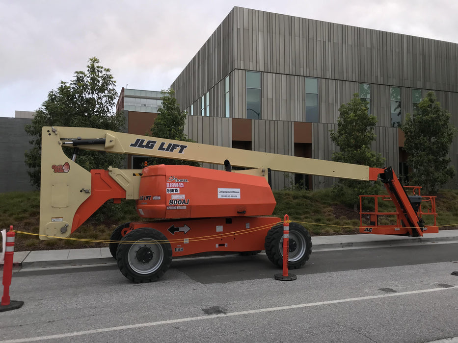 2020 JLG 800AJ