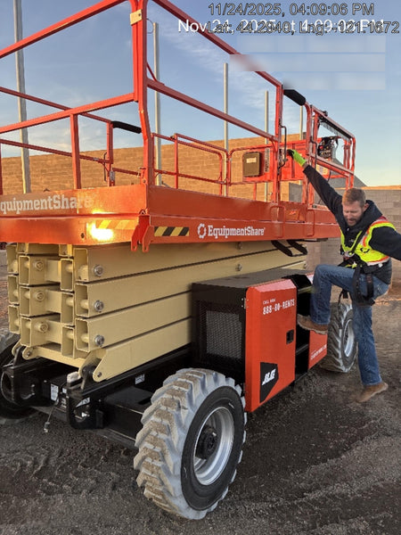 2025 JLG RT4394
