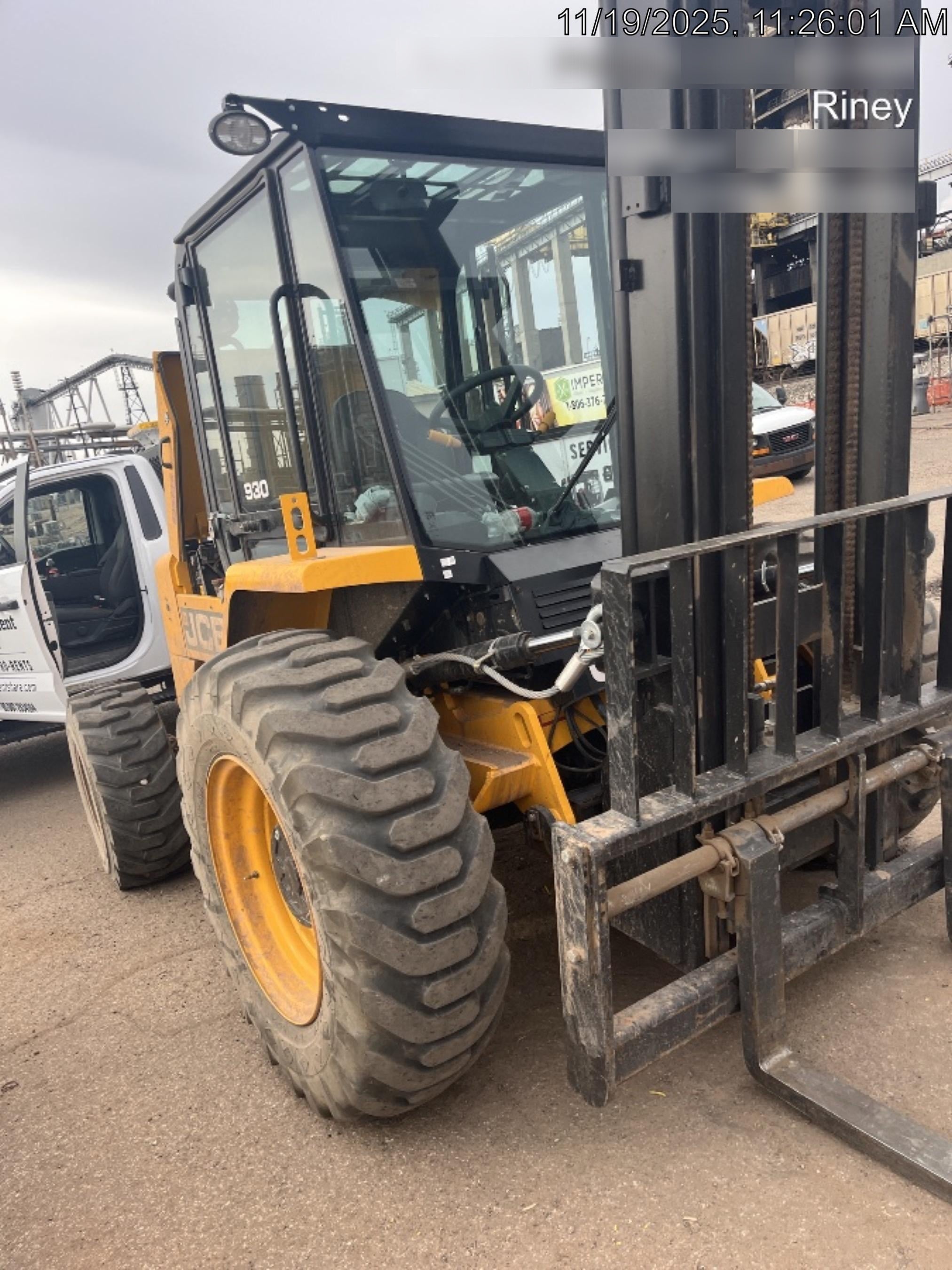 2025 JCB 930-4