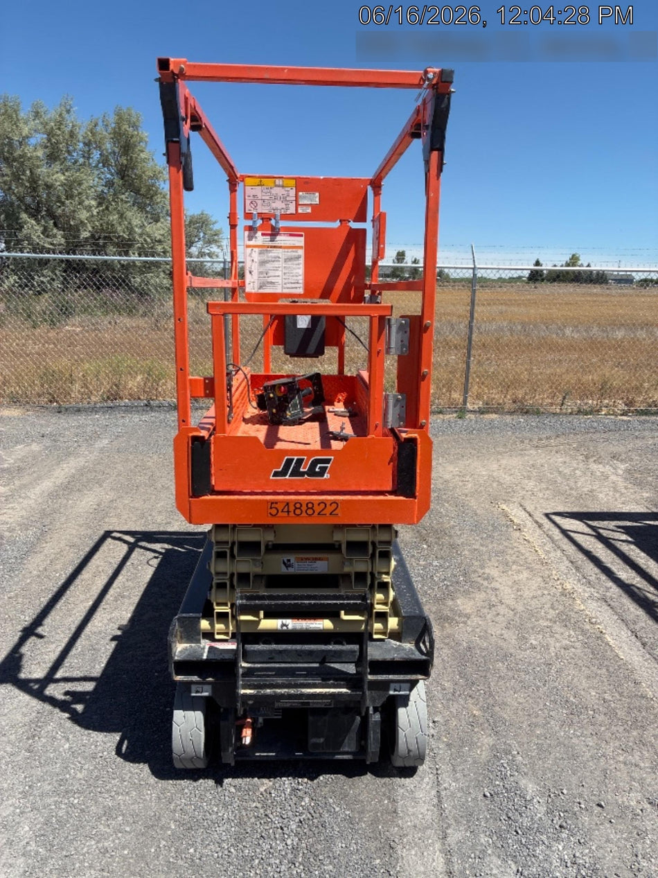 2025 JLG ES1932