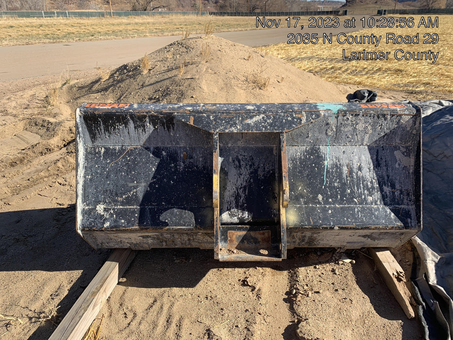 2016 SKYTRAK 70" Bucket, Telehandler 6k-7k