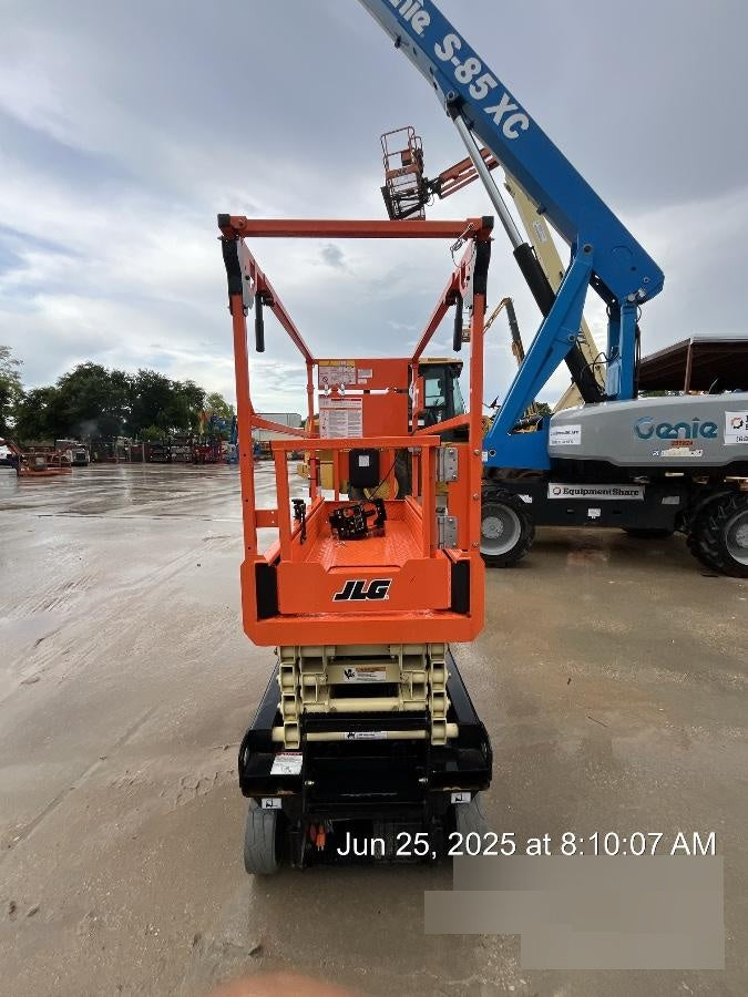 2025 JLG ES1932