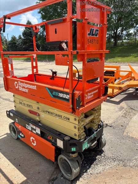2025 JLG ES1932