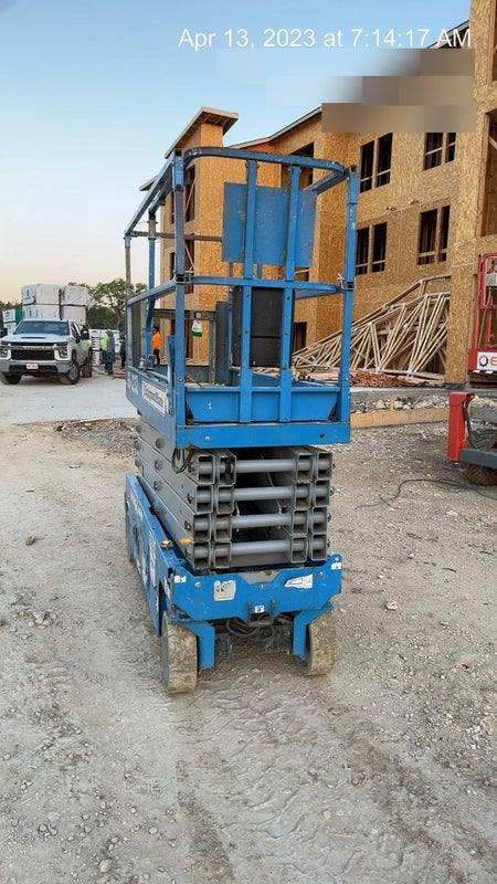 2018 GENIE GS-3232