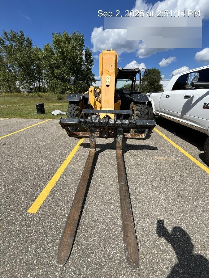 2019 JCB 506-36 Canopy, 74 HP, FF Tires, STD Worklight, Beacon, Aux Hydraulics, Lifting Eye, Back up Alarm 48" Carriage/48" Forks