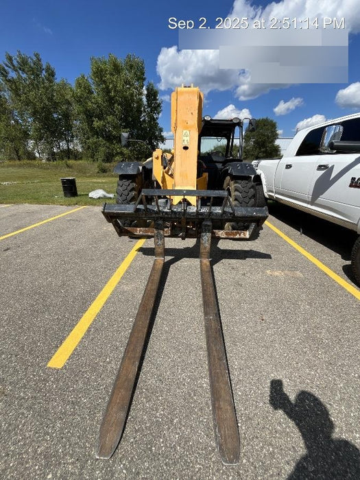 2019 JCB 506-36 Canopy, 74 HP, FF Tires, STD Worklight, Beacon, Aux Hydraulics, Lifting Eye, Back up Alarm 48" Carriage/48" Forks