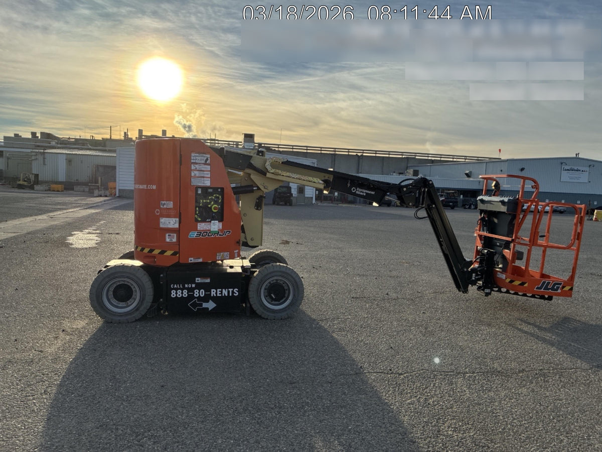 2025 JLG E300AJP