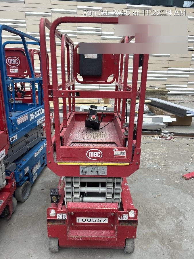 2020 MEC 1330SE Solid NM Tires, Steel Swing out Doors, LCS, Beacon, 900W Invertor