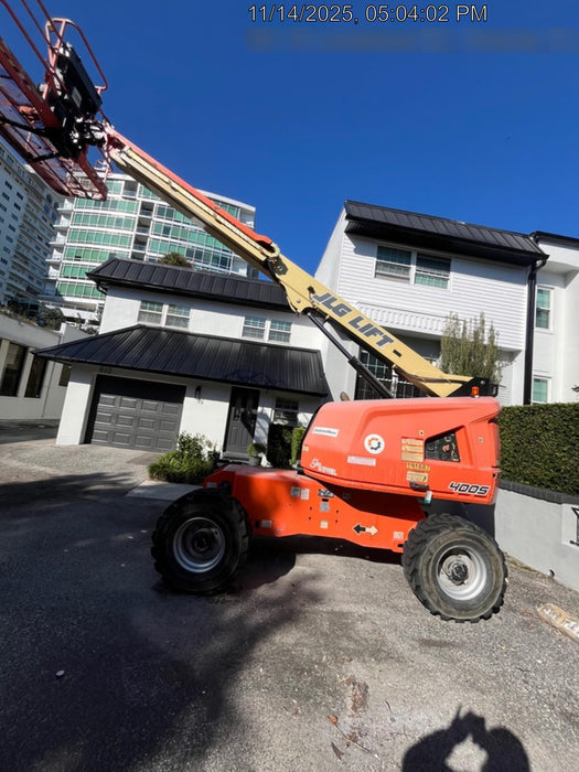 2021 JLG 400S