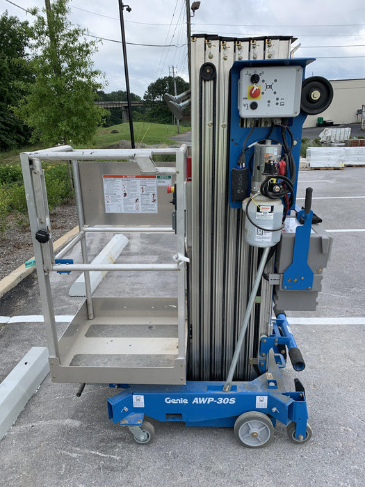 2019 GENIE AWP-30S