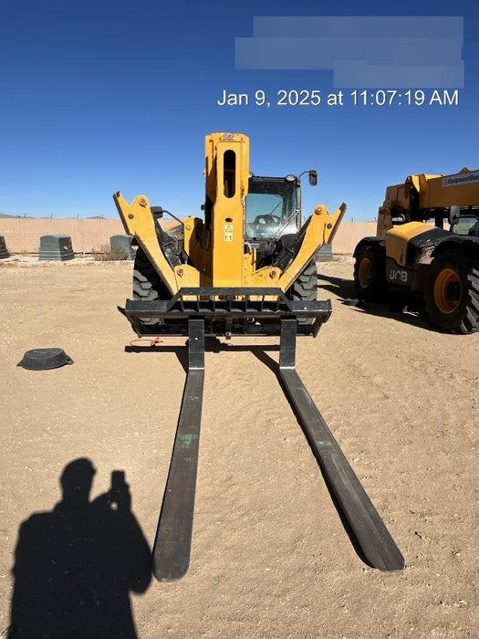 2019 JCB 512-56 Cab/Heat/Air, 109 HP, Solid Tires, STD Worklight, Beacon, Aux Hydraulics, Lifting Eye, Back up Alarm w/66" Carriage/60" Forks