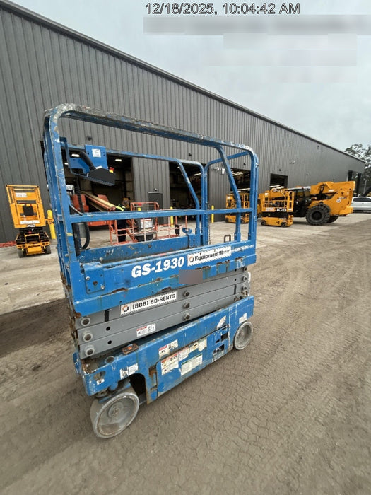 2019 Genie GS-1930 Fixed Rails with Chain Entry