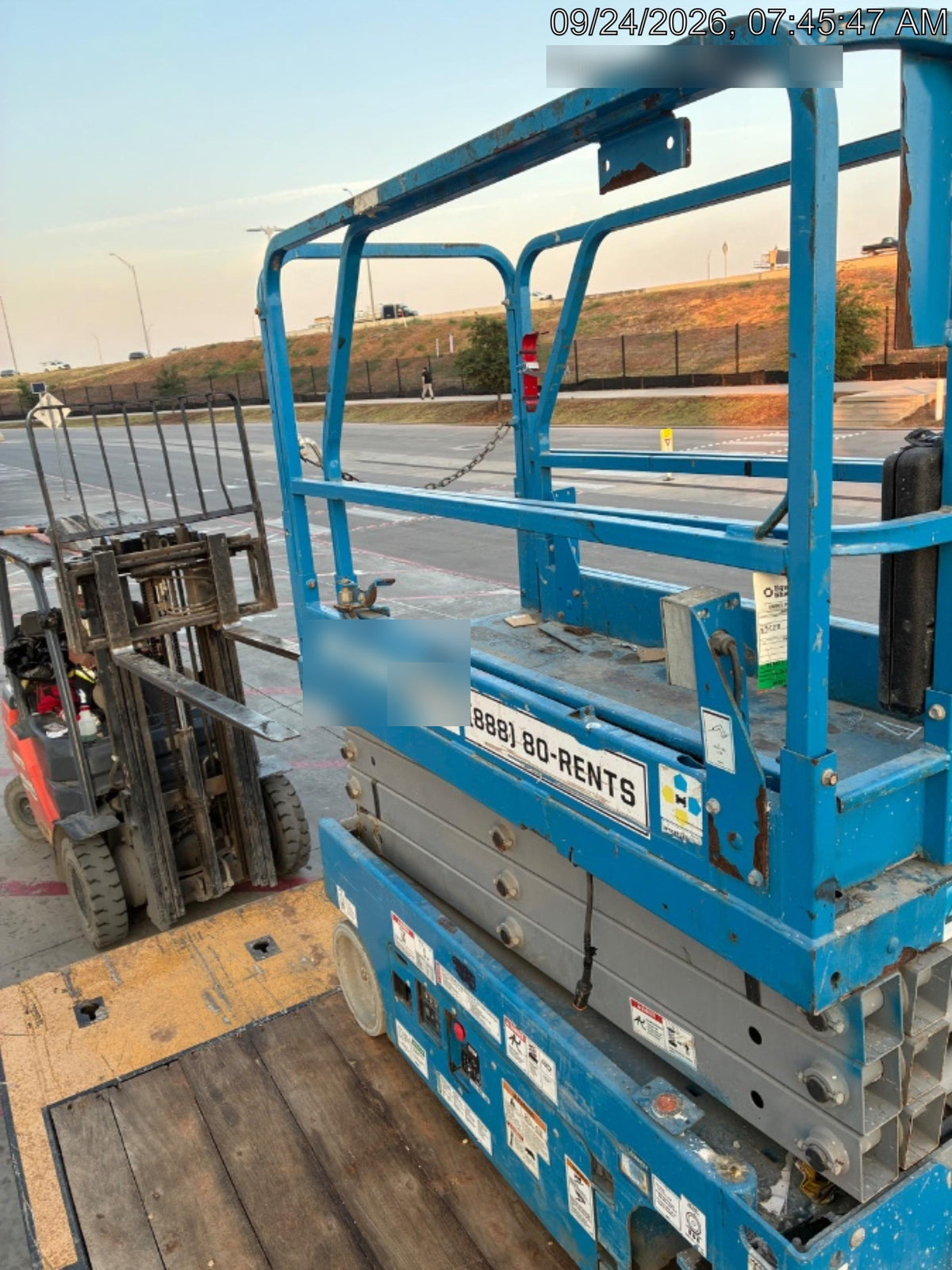 2019 Genie GS-1930 Fixed rails with chain Entry