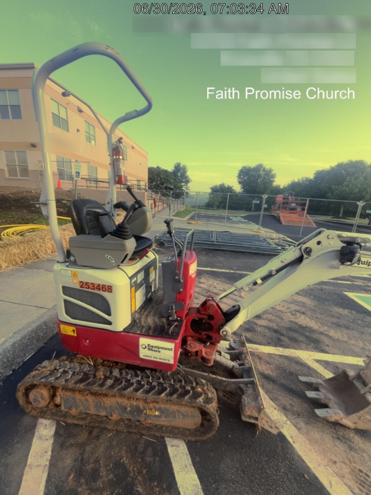 2022 TAKEUCHI TB210R