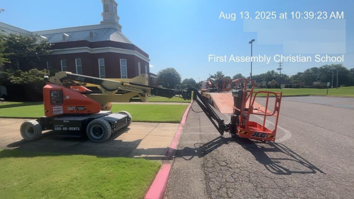 2025 JLG E400AJP Narrow