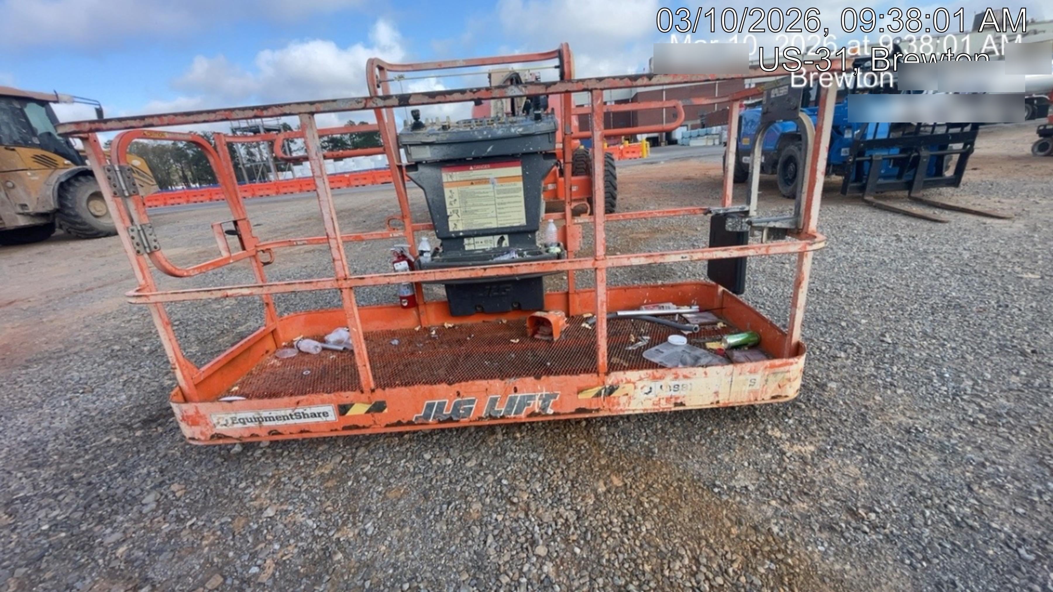 2021 JLG 600AJ