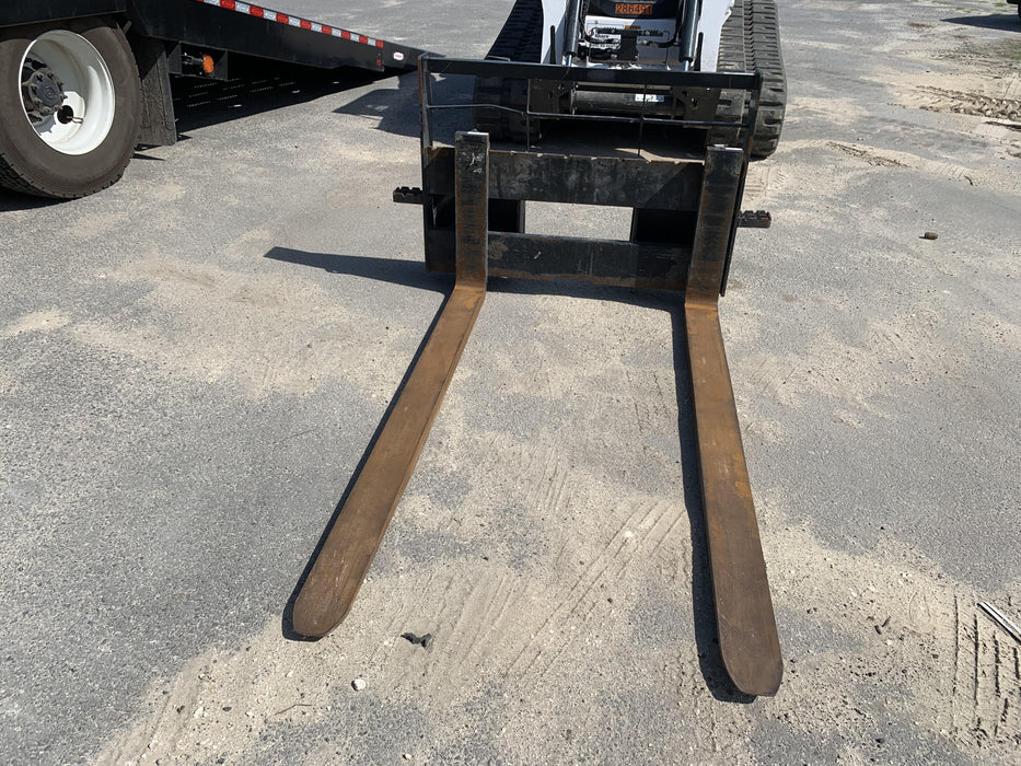 2022 ARROW MATERIAL HANDLING 48" Pallet Forks - Arrow