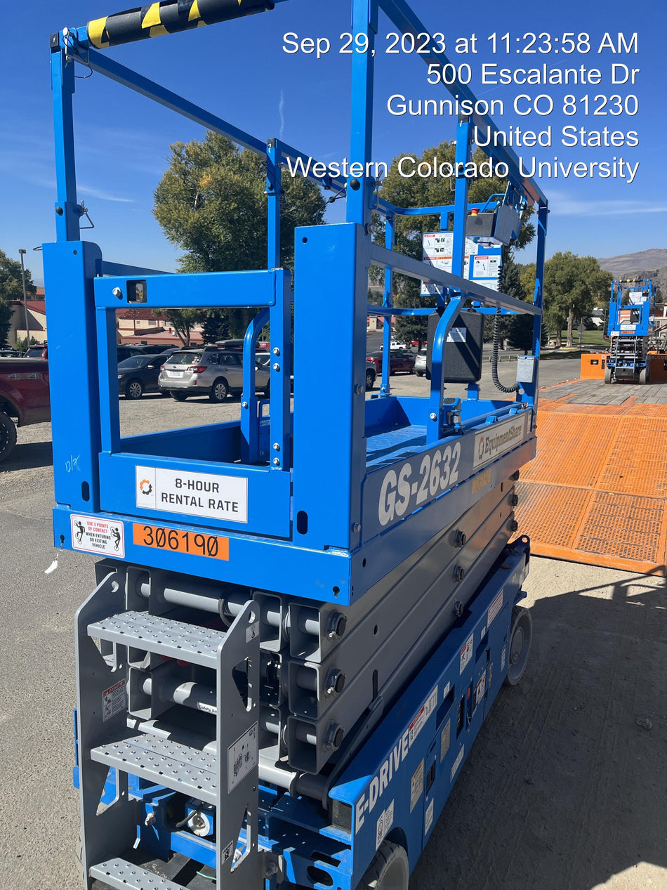 2023 GENIE GS-2632