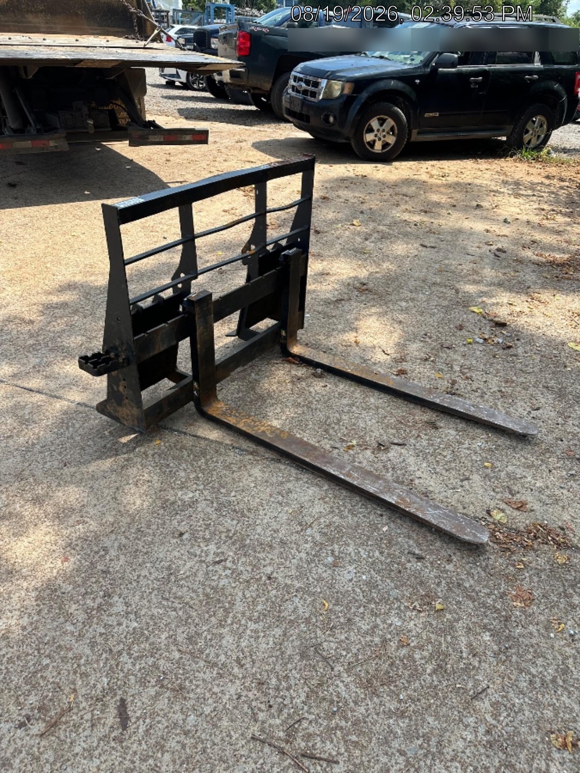2025 ARROW MATERIAL HANDLING 48" Pallet Forks - Arrow