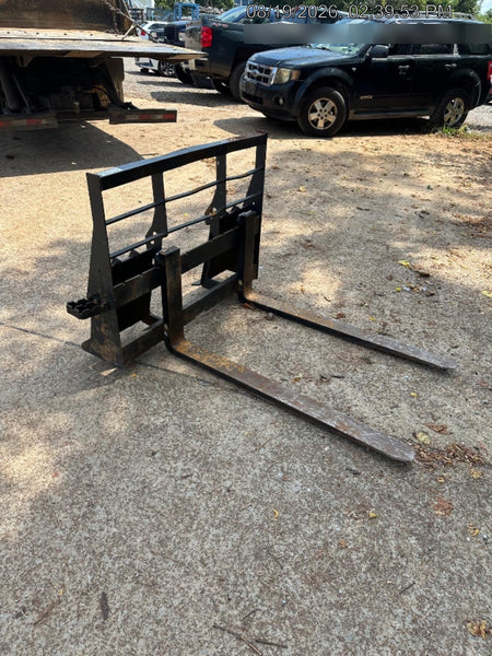 2025 ARROW MATERIAL HANDLING 48" Pallet Forks - Arrow