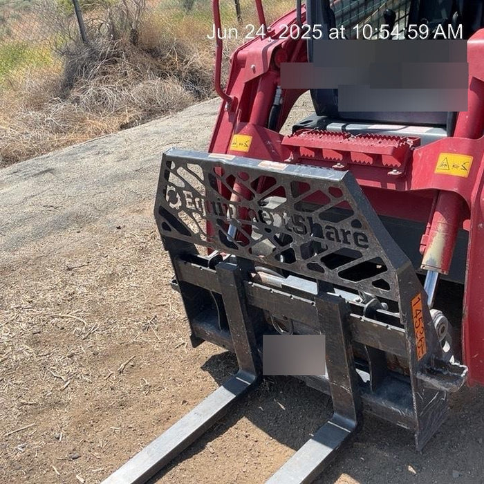 2021 PALADIN 48" Pallet Forks - Paladin