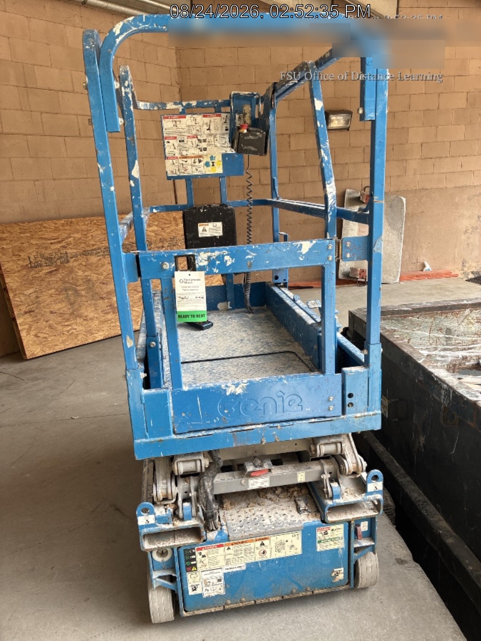 2023 GENIE GS-1432