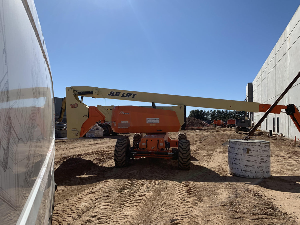 2021 JLG 800AJ