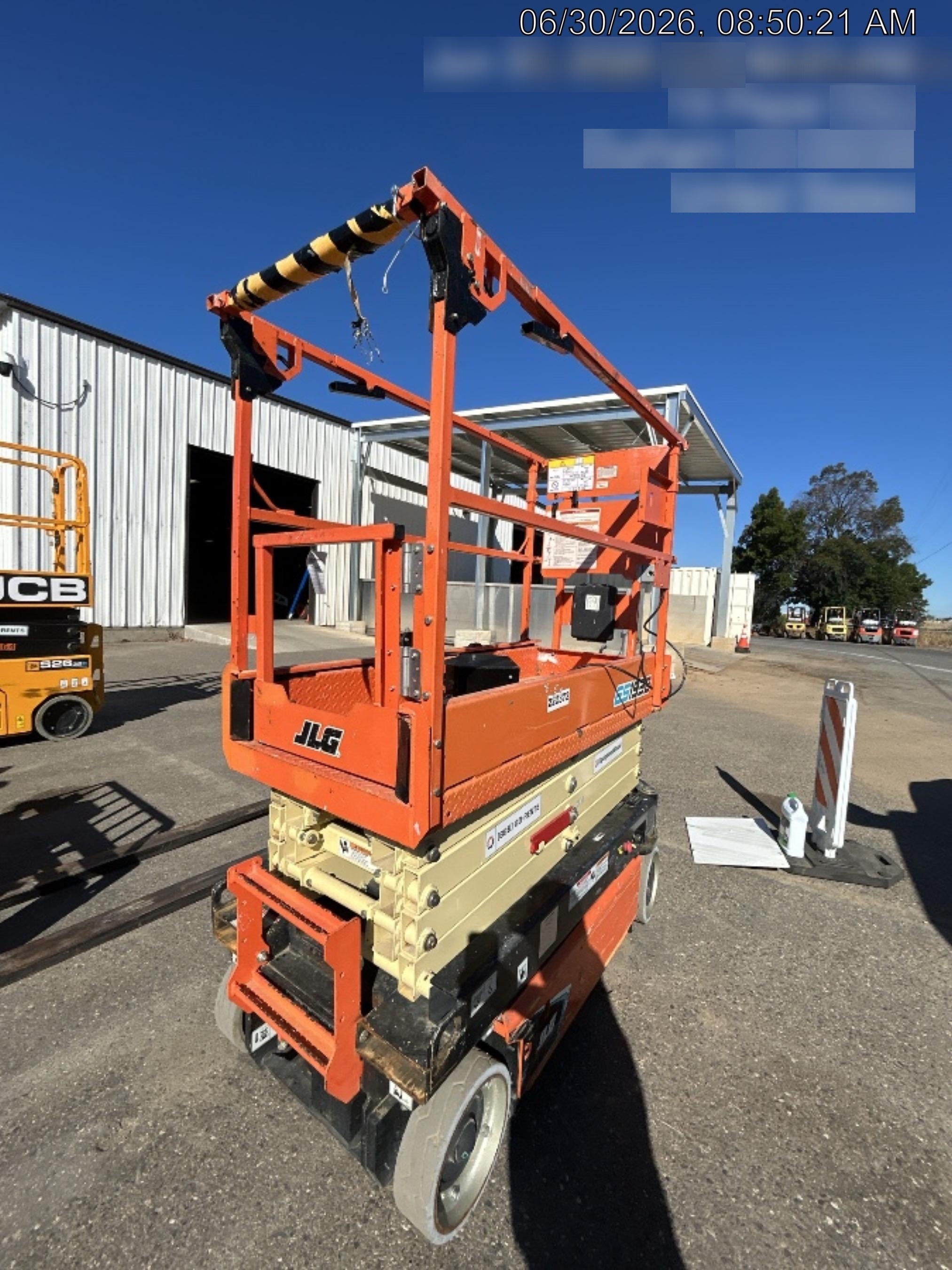 2022 JLG ES1932