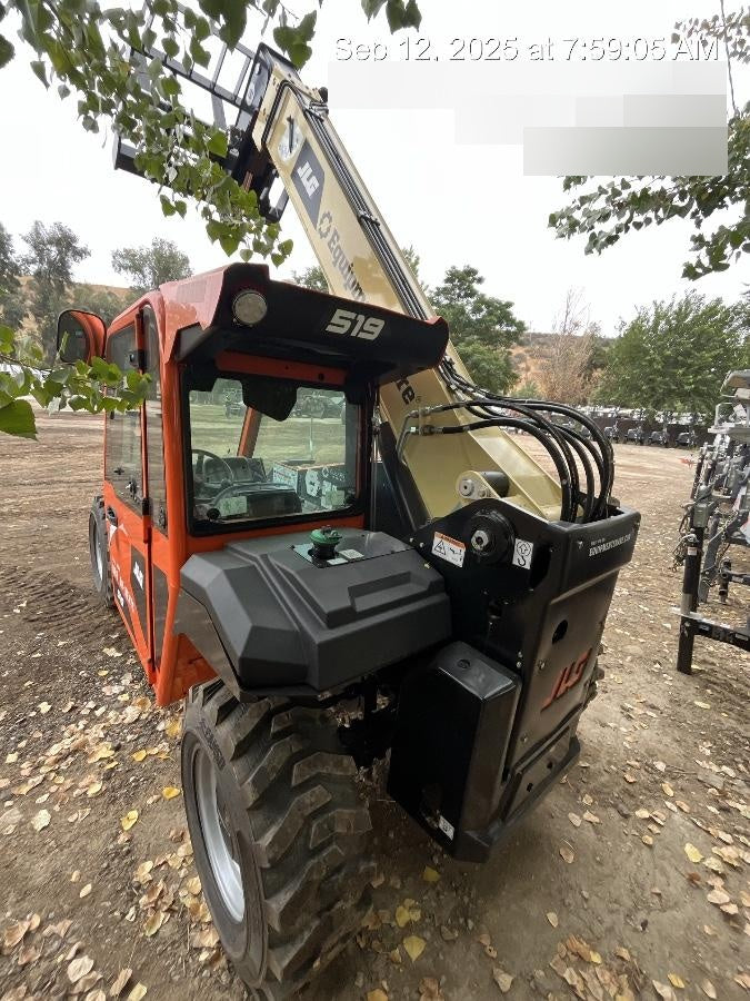 2025 JLG 519