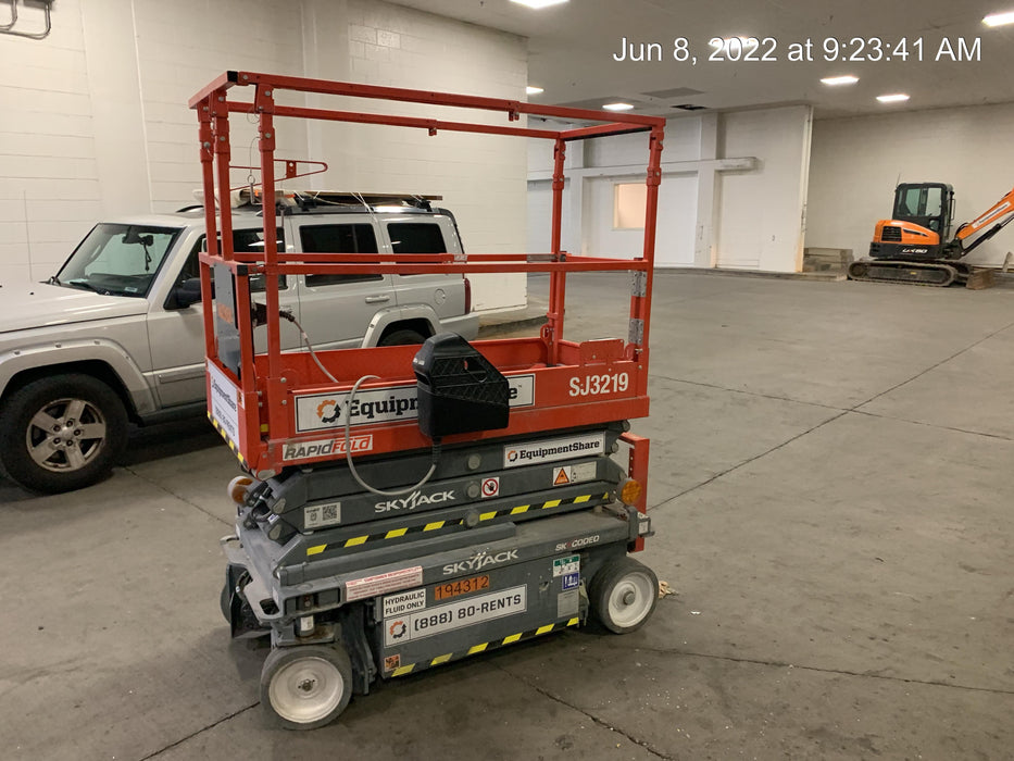 2021 SKYJACK SJ3219