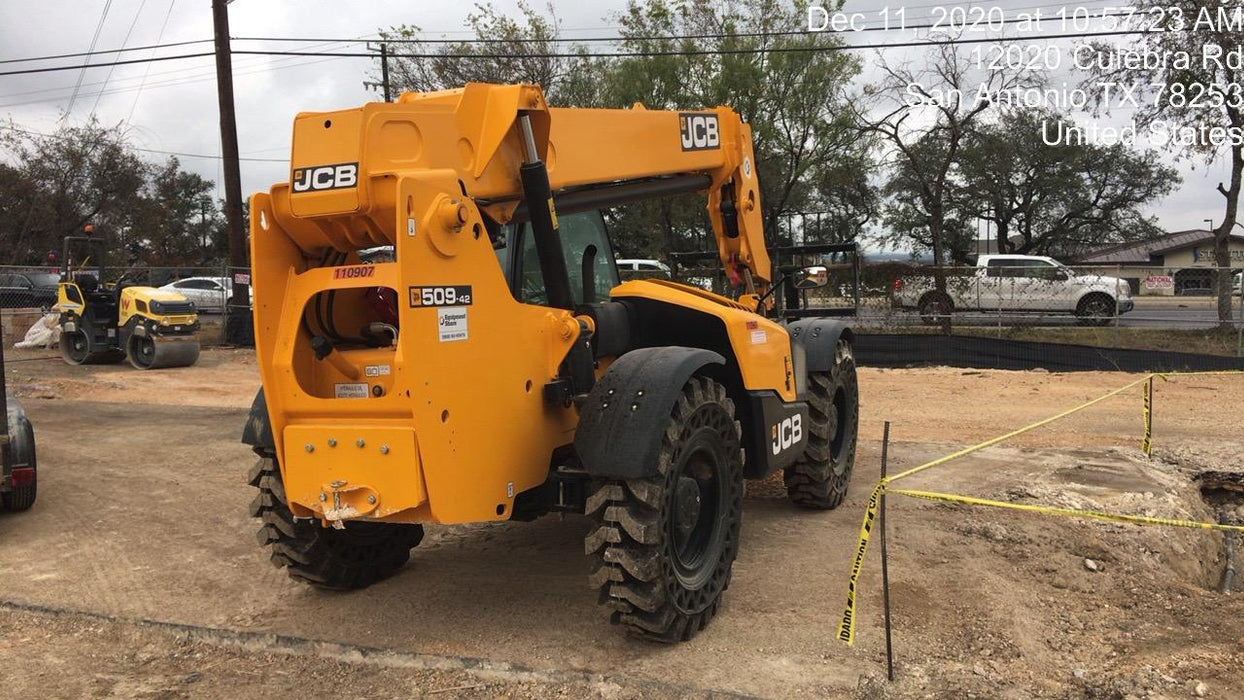 2020 JCB 509-42 Cab/Heat/Air, Solid Tires, Work Lights, Beacon, Aux Hydraulics, Back up Alarm, Lifting Eye, ES Decals