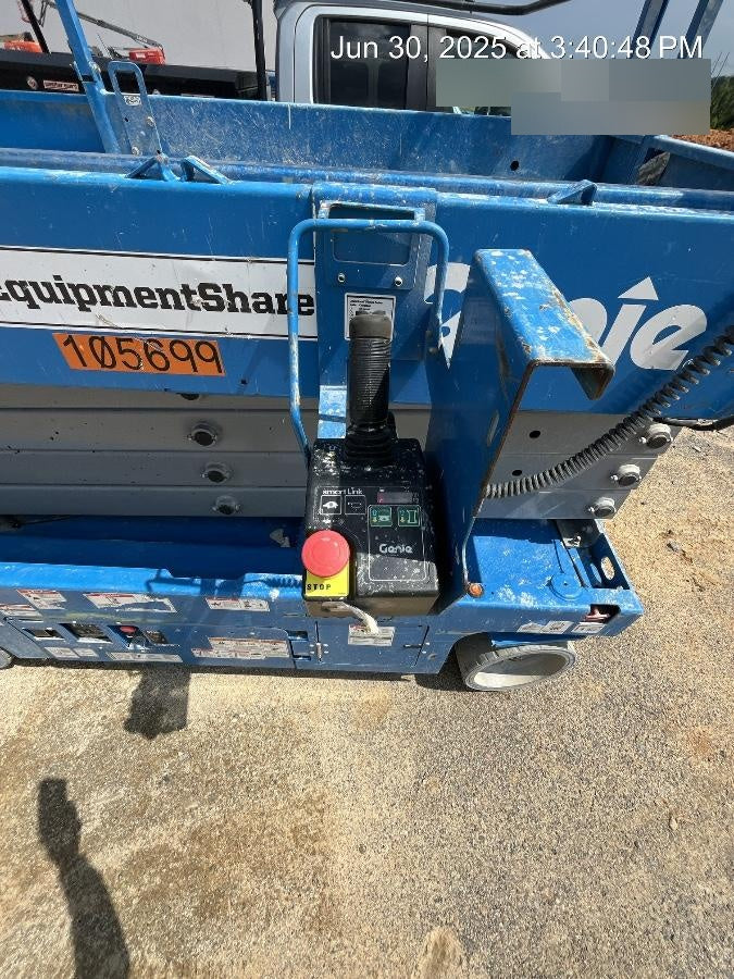 2020 Genie GS-3246 Standard, Folding full height swing gate