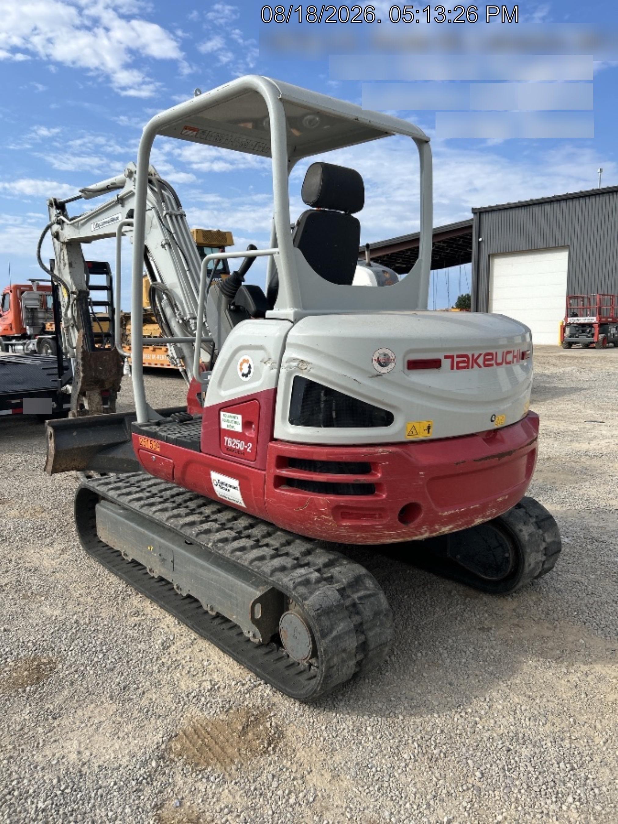 2022 TAKEUCHI TB250-2R