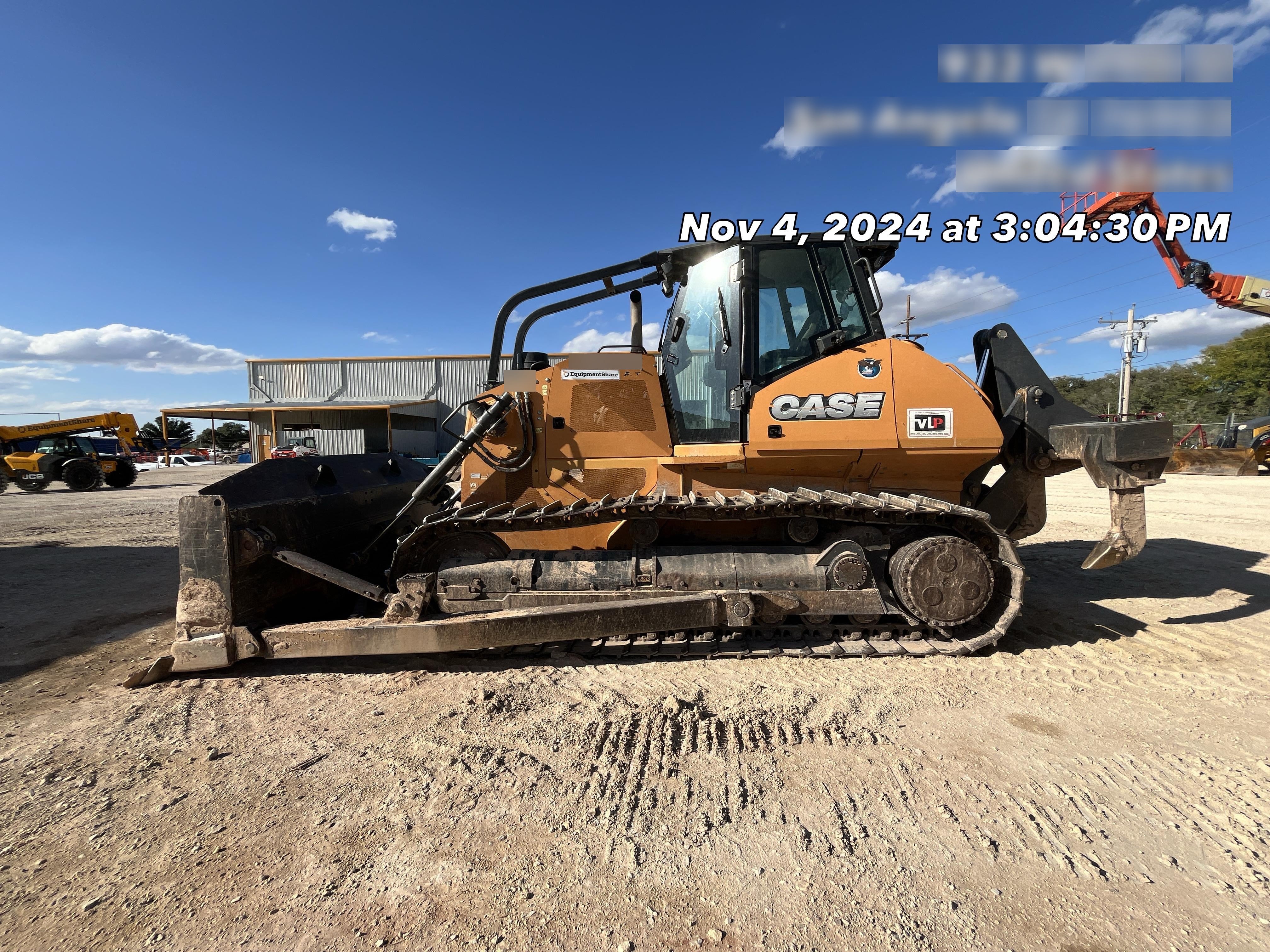 2015 CASE 2050M
