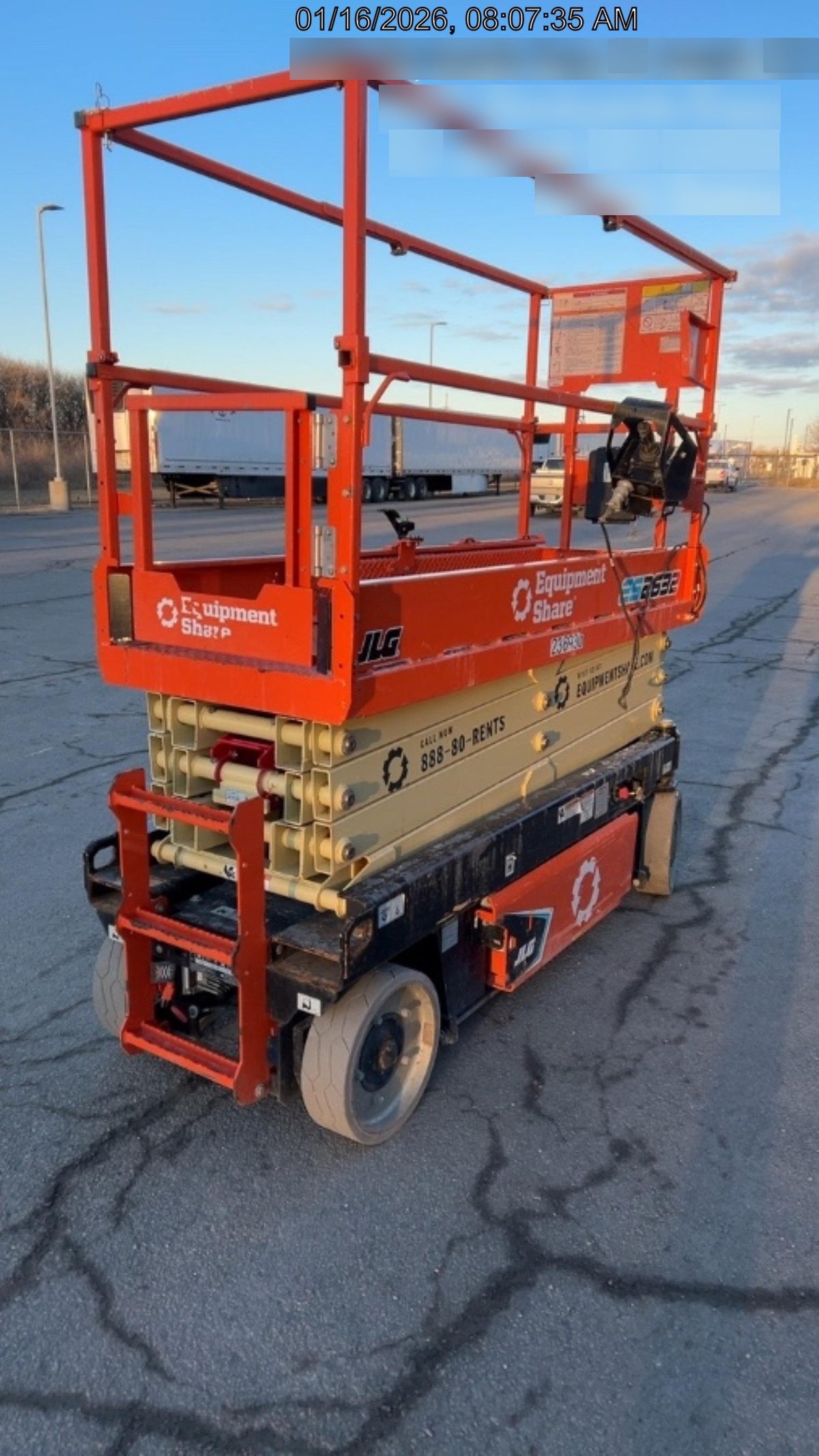 2022 JLG ES2632